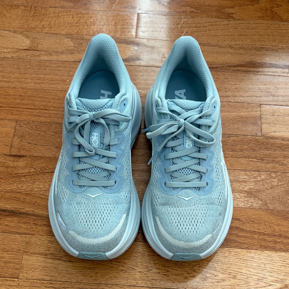 Hoka Light Blue Women's Bondi 9. Size 8.5M